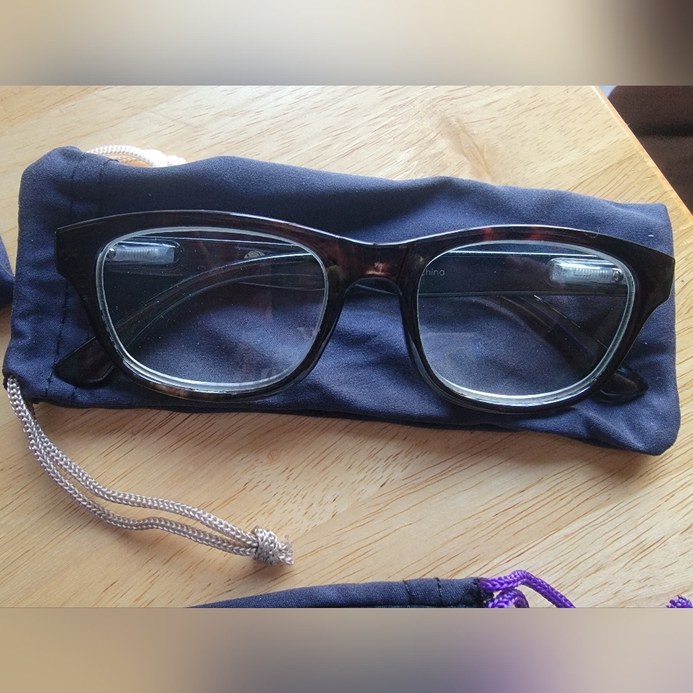 Joy Mangano Women's Glasses- 5 Remaining Pair Bundle +3.00 - Picture 4 of 6